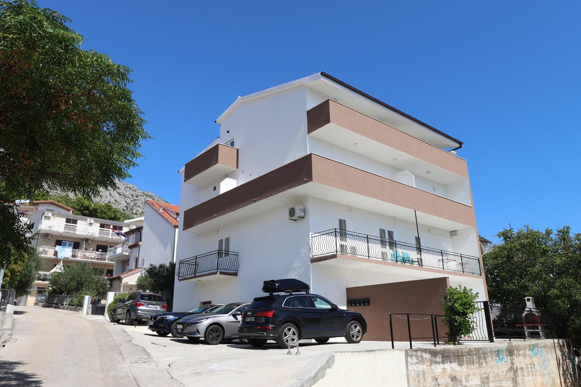 Emmi Nemira Omis Omiš Exterior foto